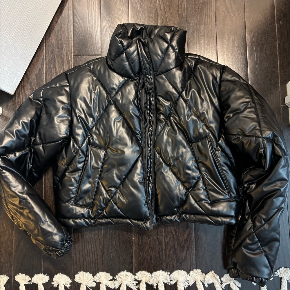 Black Cropped Puffer Coat